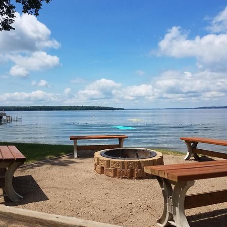Viking Bay Resort And Lodge Miltona Экстерьер фото