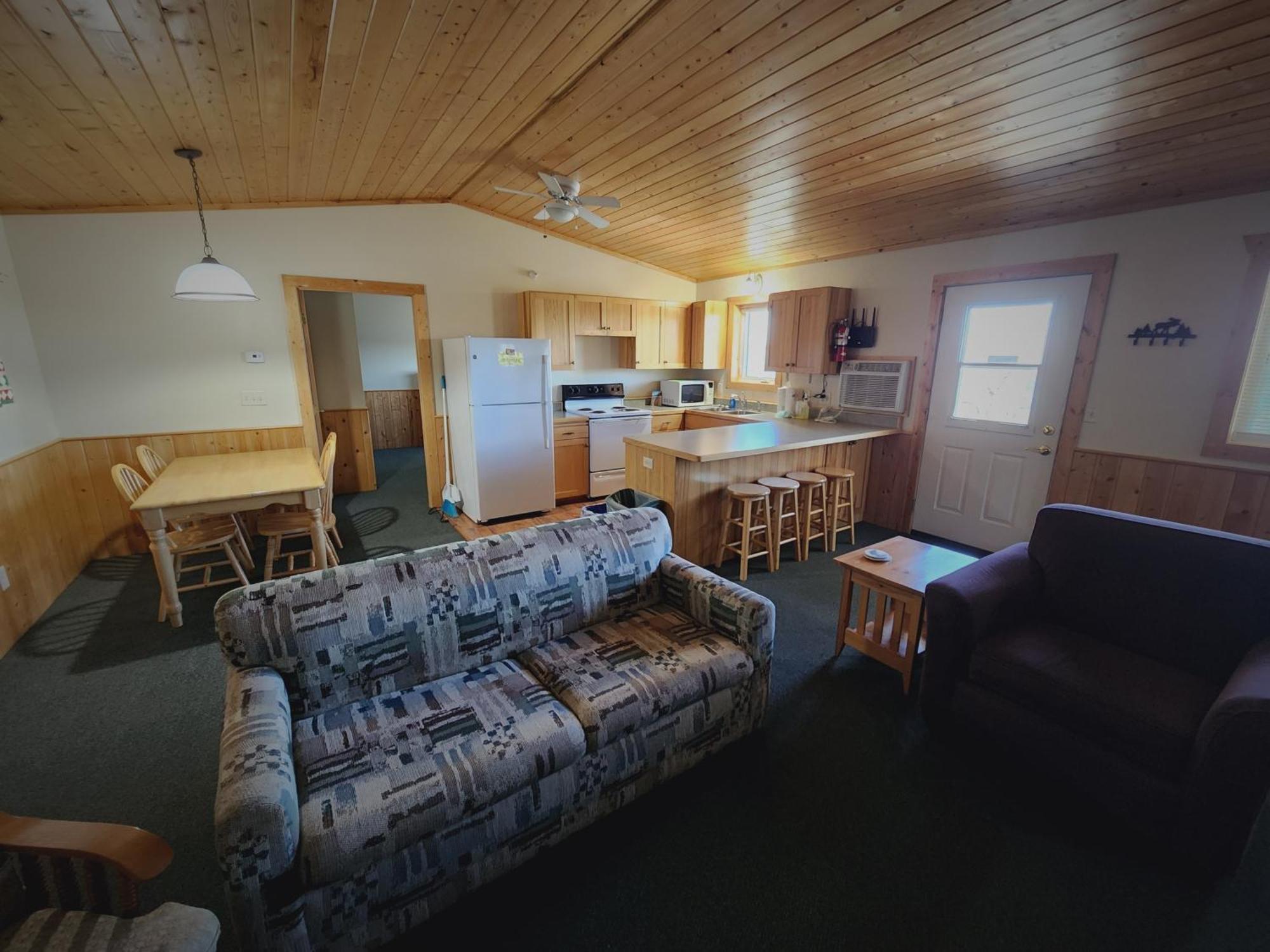 Viking Bay Resort And Lodge Miltona Экстерьер фото