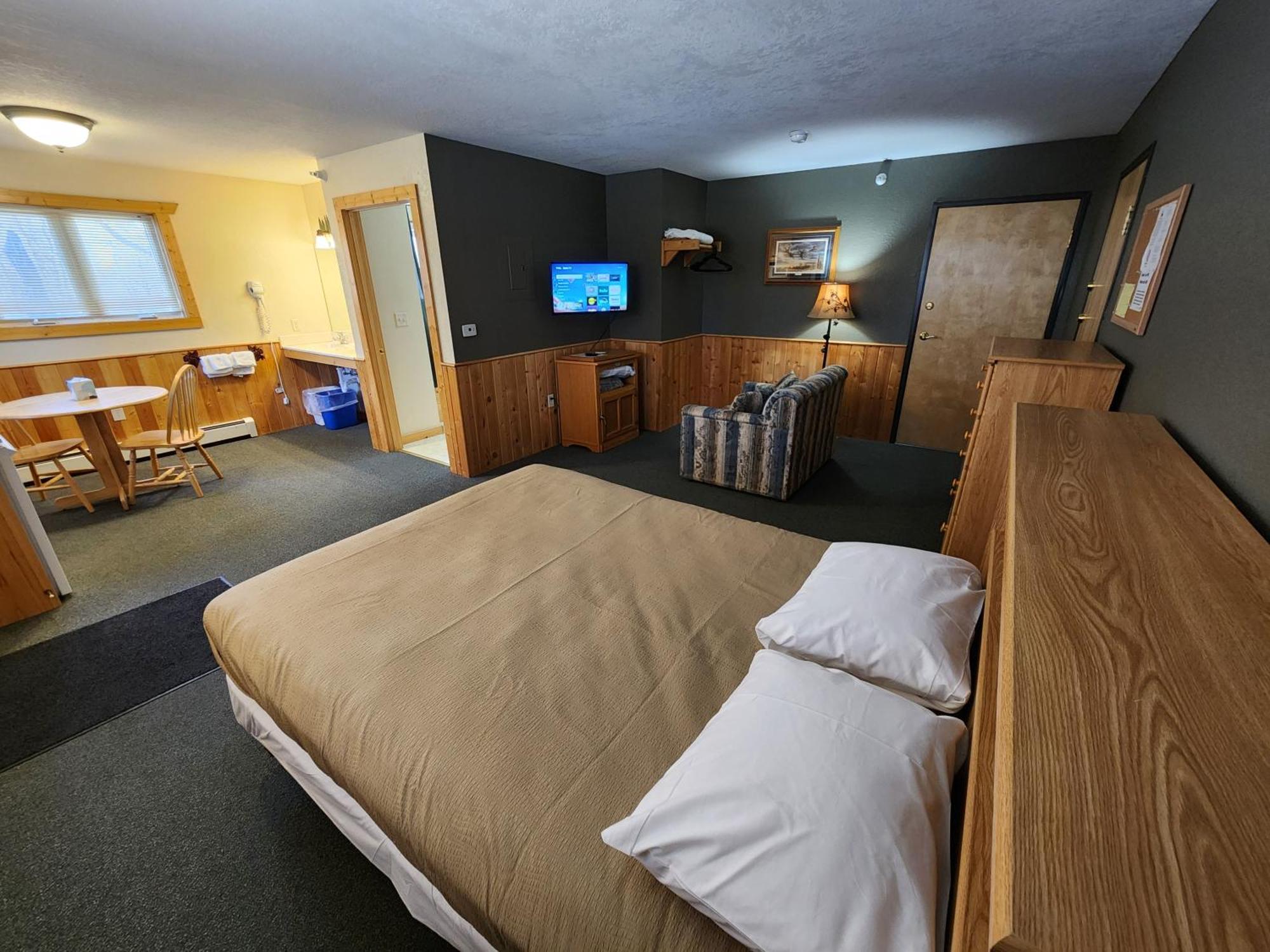 Viking Bay Resort And Lodge Miltona Экстерьер фото